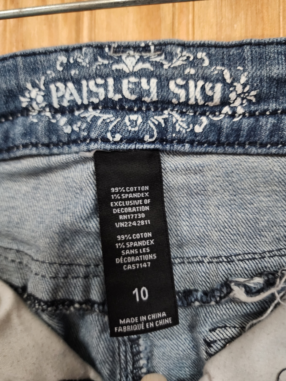Paisley Sky Women's Medium Blue Flared Jeans - Picture 5 of 7